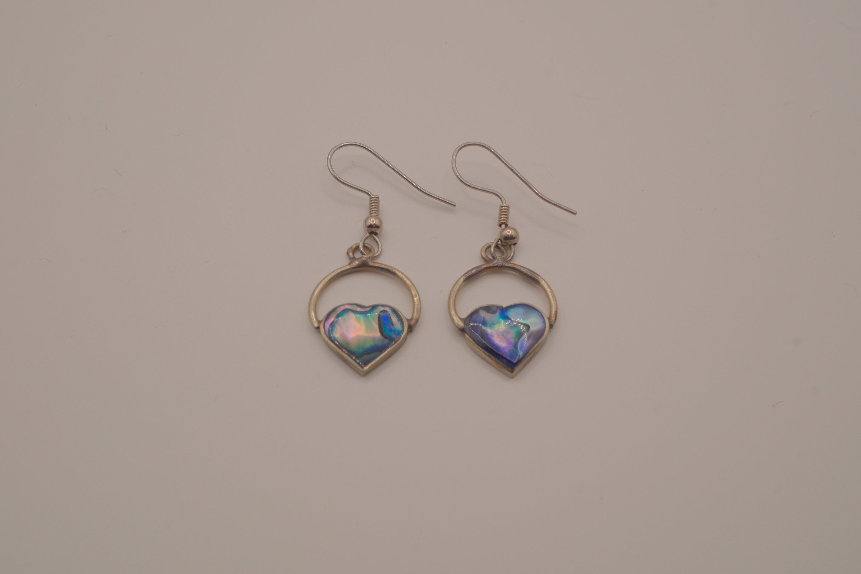 Heart-shaped abalone shell drop earrings