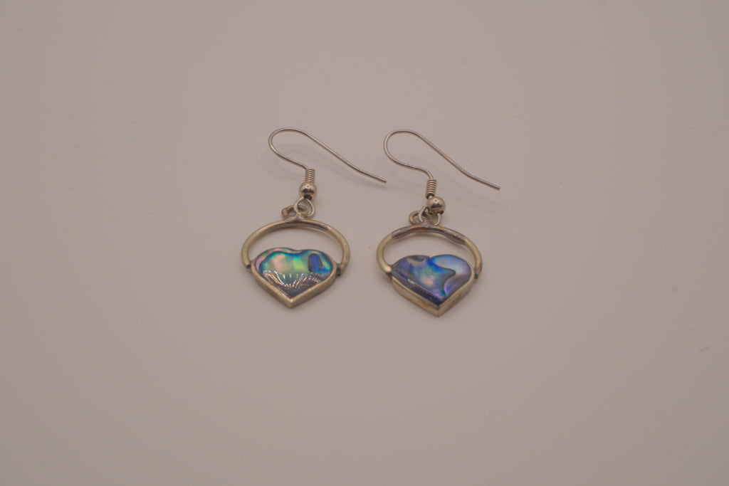 Heart-shaped abalone shell drop earrings