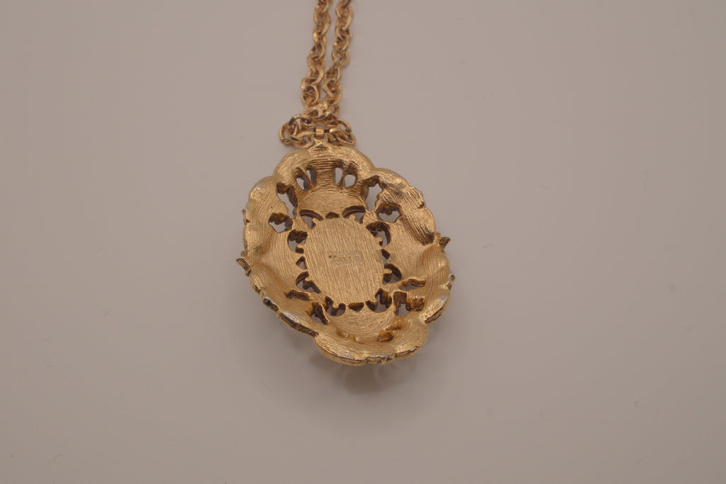 1974 Avon "Queen Anne's Lace" pendant necklace