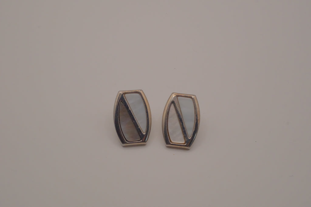 Modernist mother of pearl geometric earrings&nbsp;
