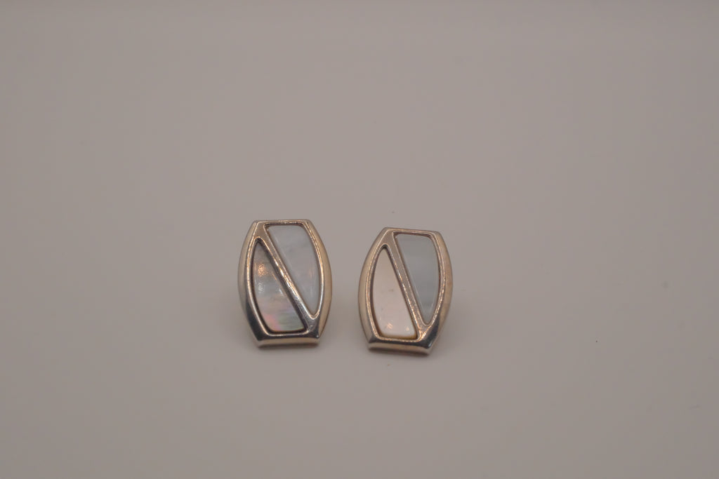 Modernist mother of pearl geometric earrings&nbsp;