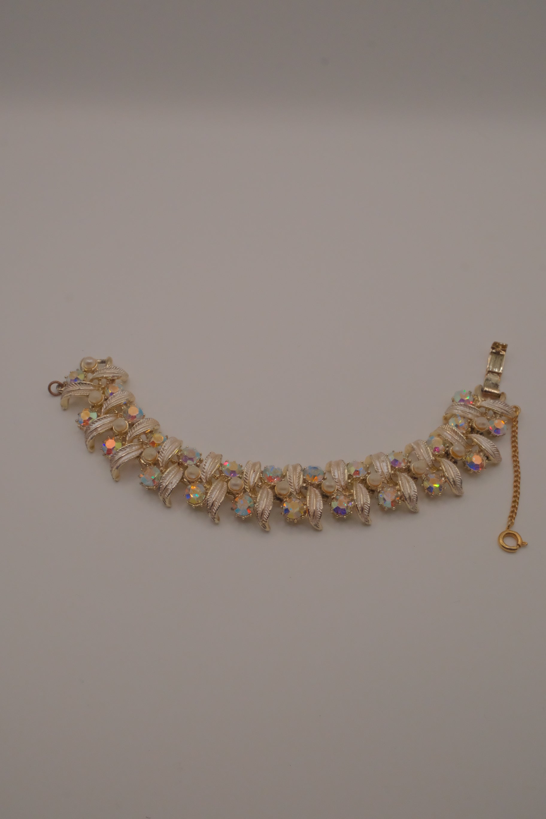 Vintage 1950s rhinestone and faux pearl leaf bracelet