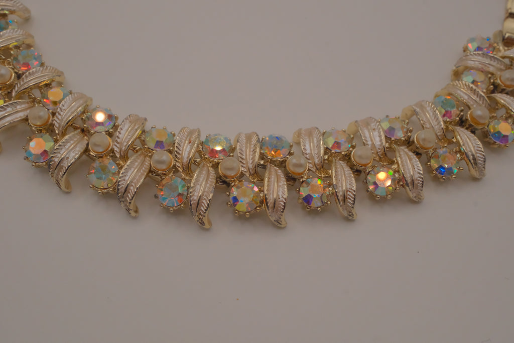 Vintage 1950s rhinestone and faux pearl leaf bracelet