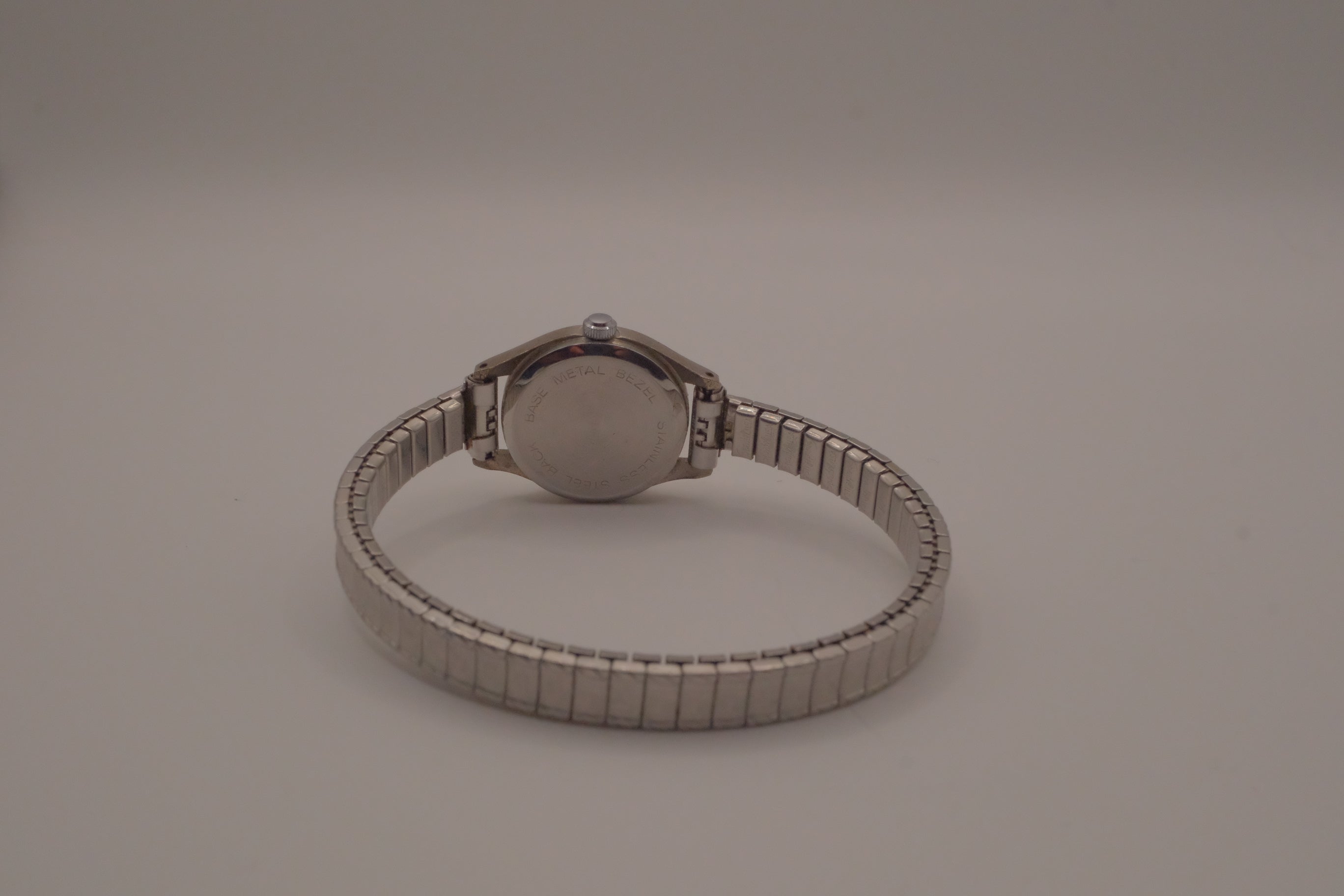 Cardinal ladies' expansion band wristwatch