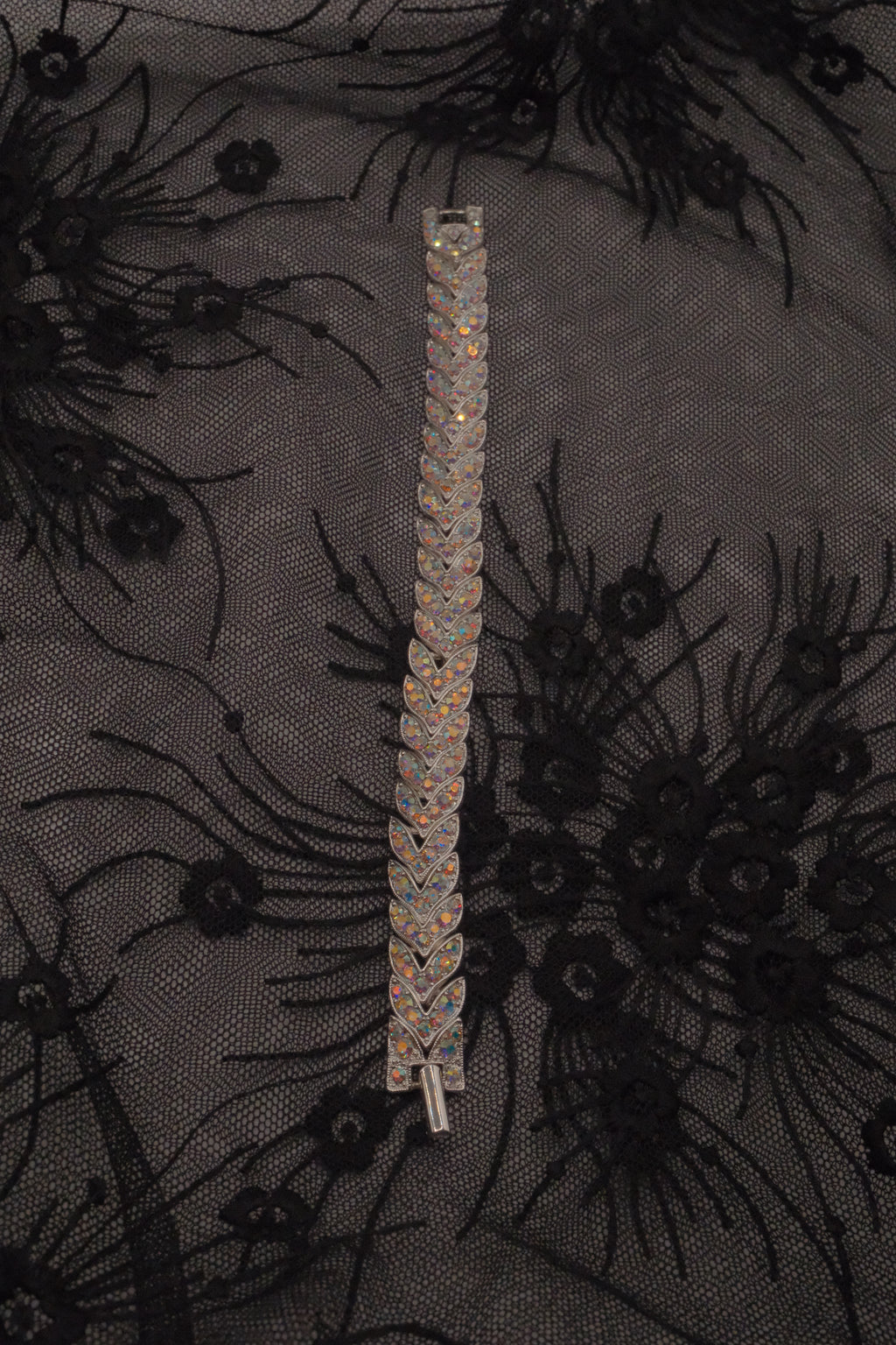 Vintage interlocking leaf-link &nbsp;bracelet
