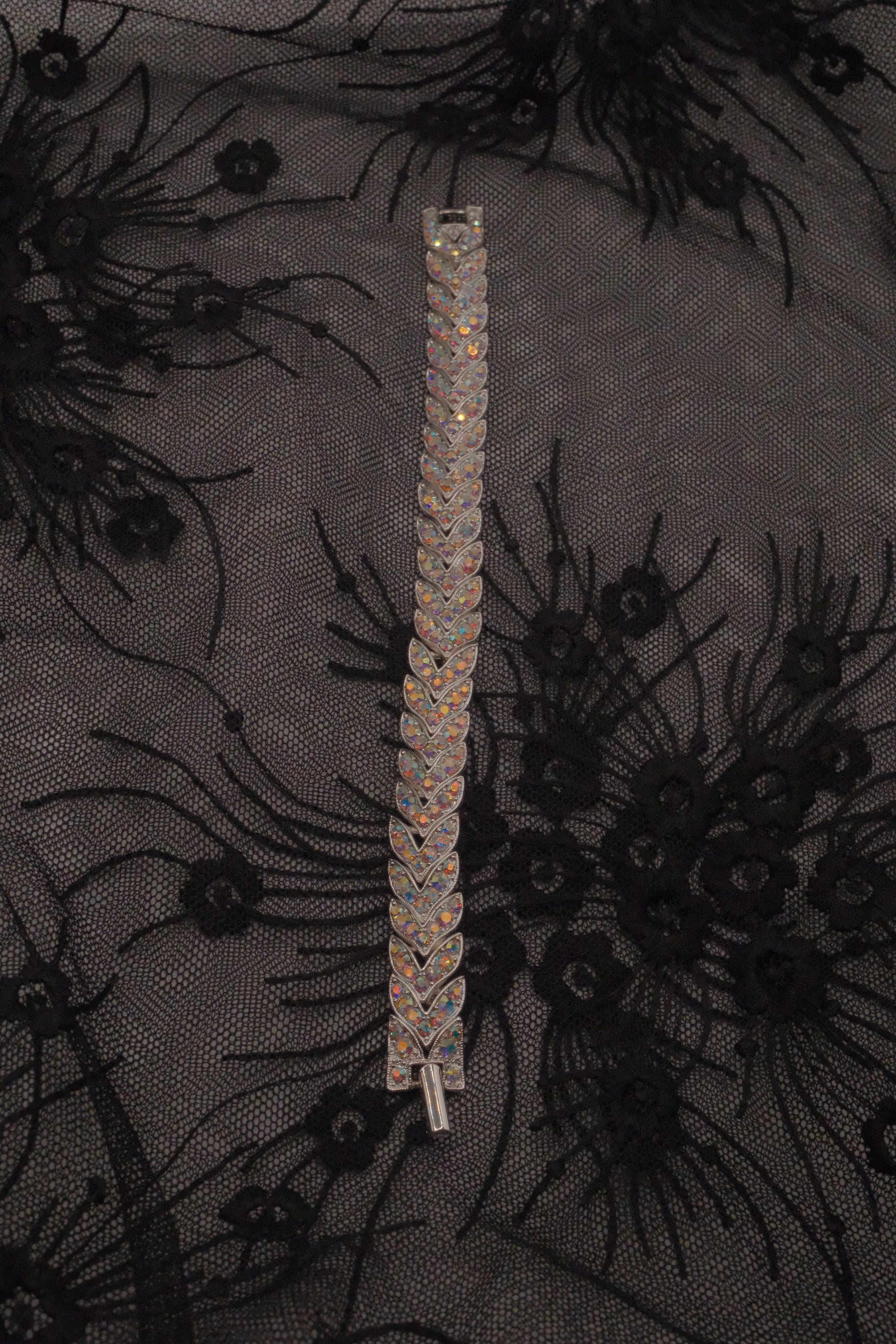 Vintage interlocking leaf-link &nbsp;bracelet