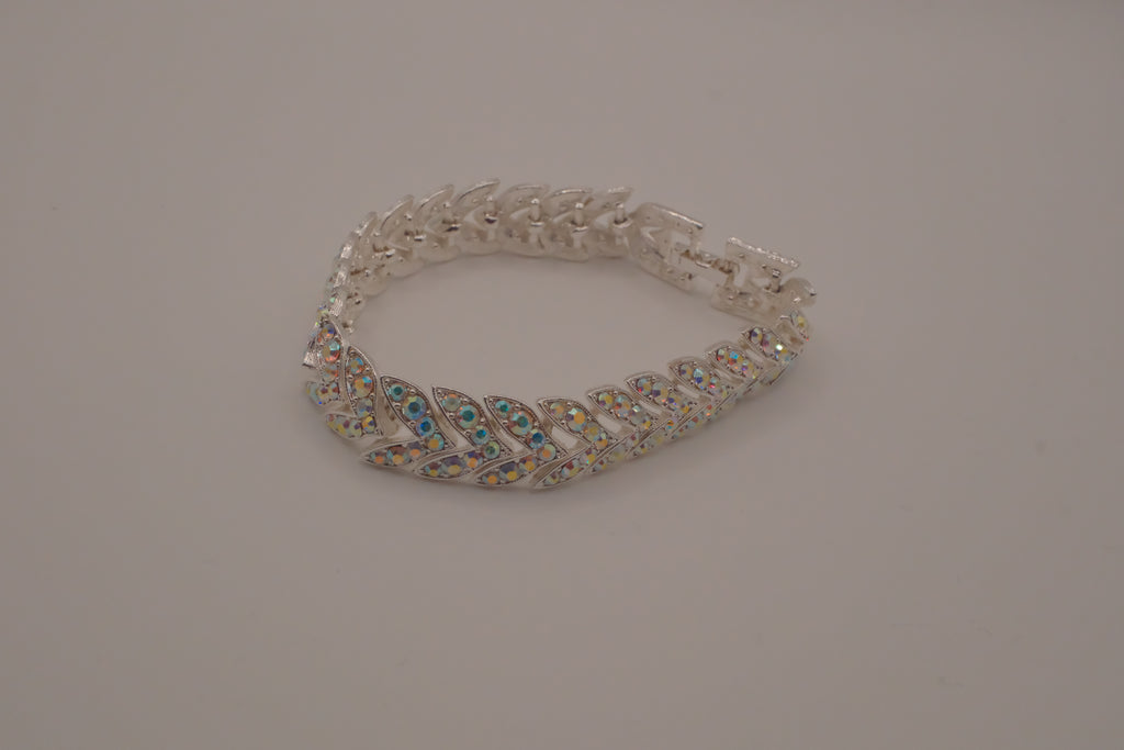 Vintage interlocking leaf-link &nbsp;bracelet