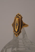 Vintage 1976 Avon "Kensington" Ring