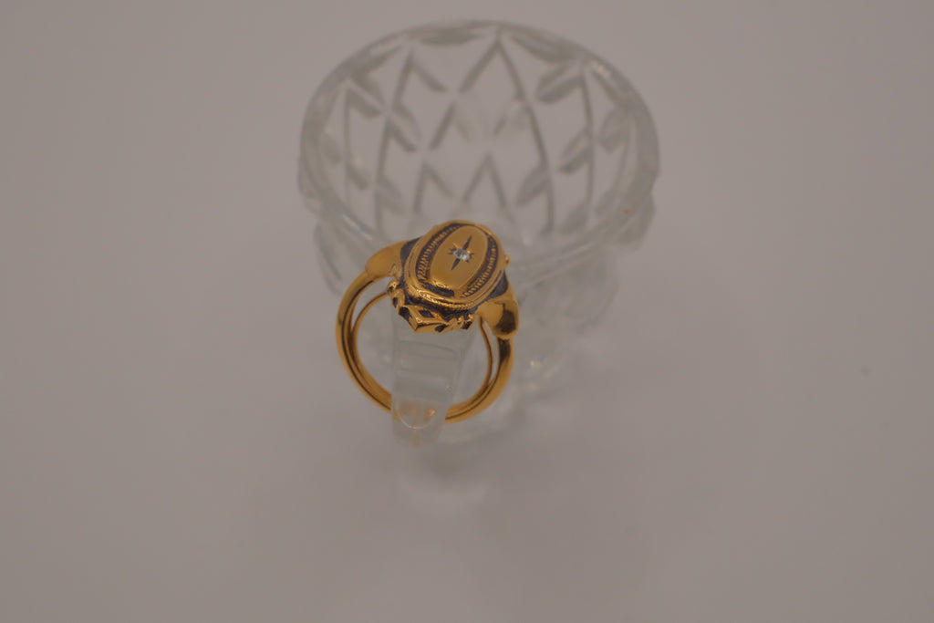 Vintage 1976 Avon "Kensington" Ring