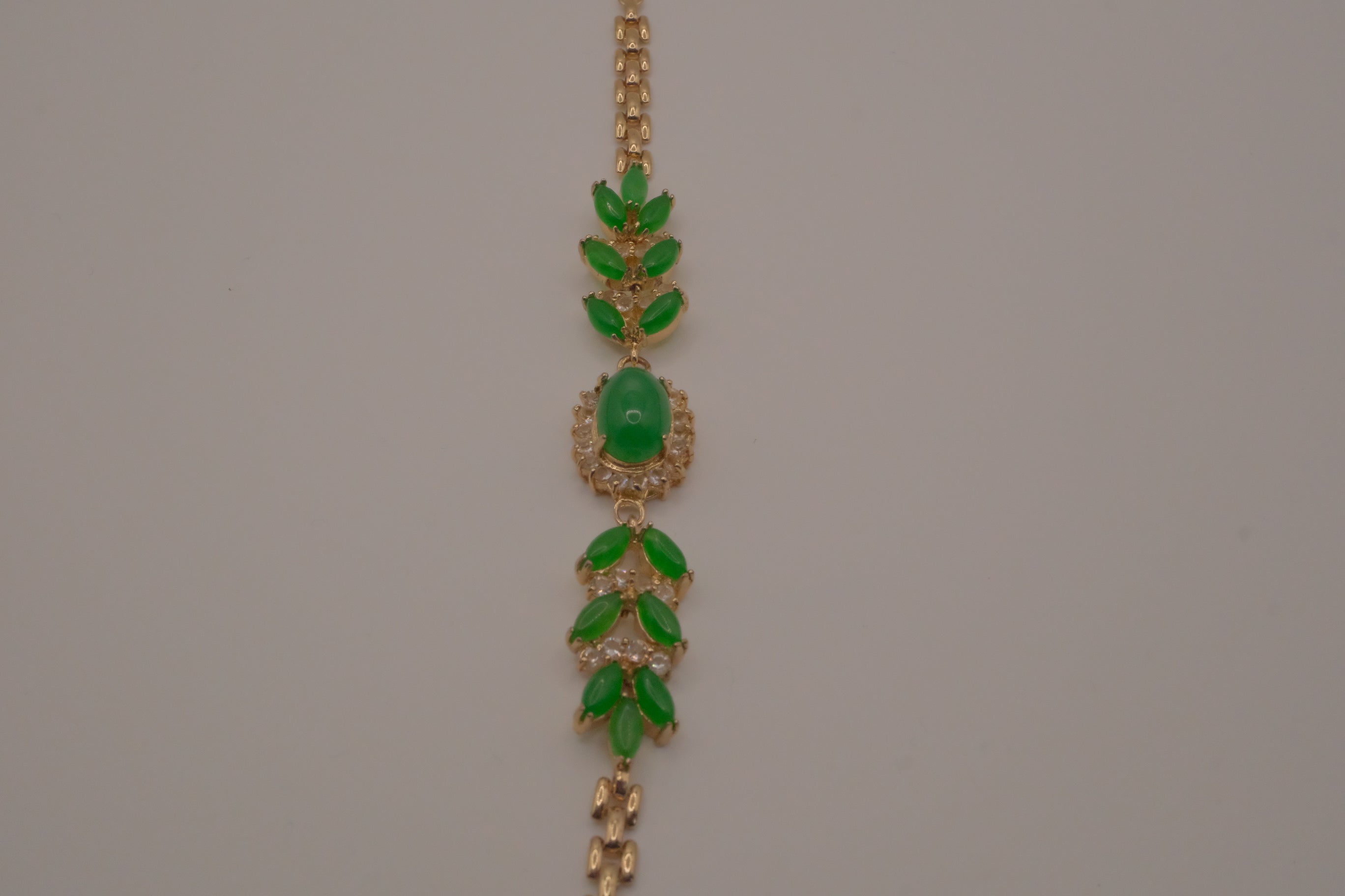 Vintage marquise-cut green stones bracelet