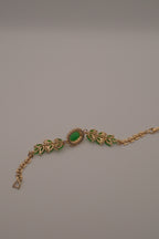 Vintage marquise-cut green stones bracelet