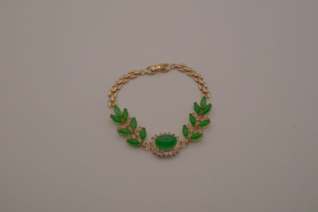 Vintage marquise-cut green stones bracelet