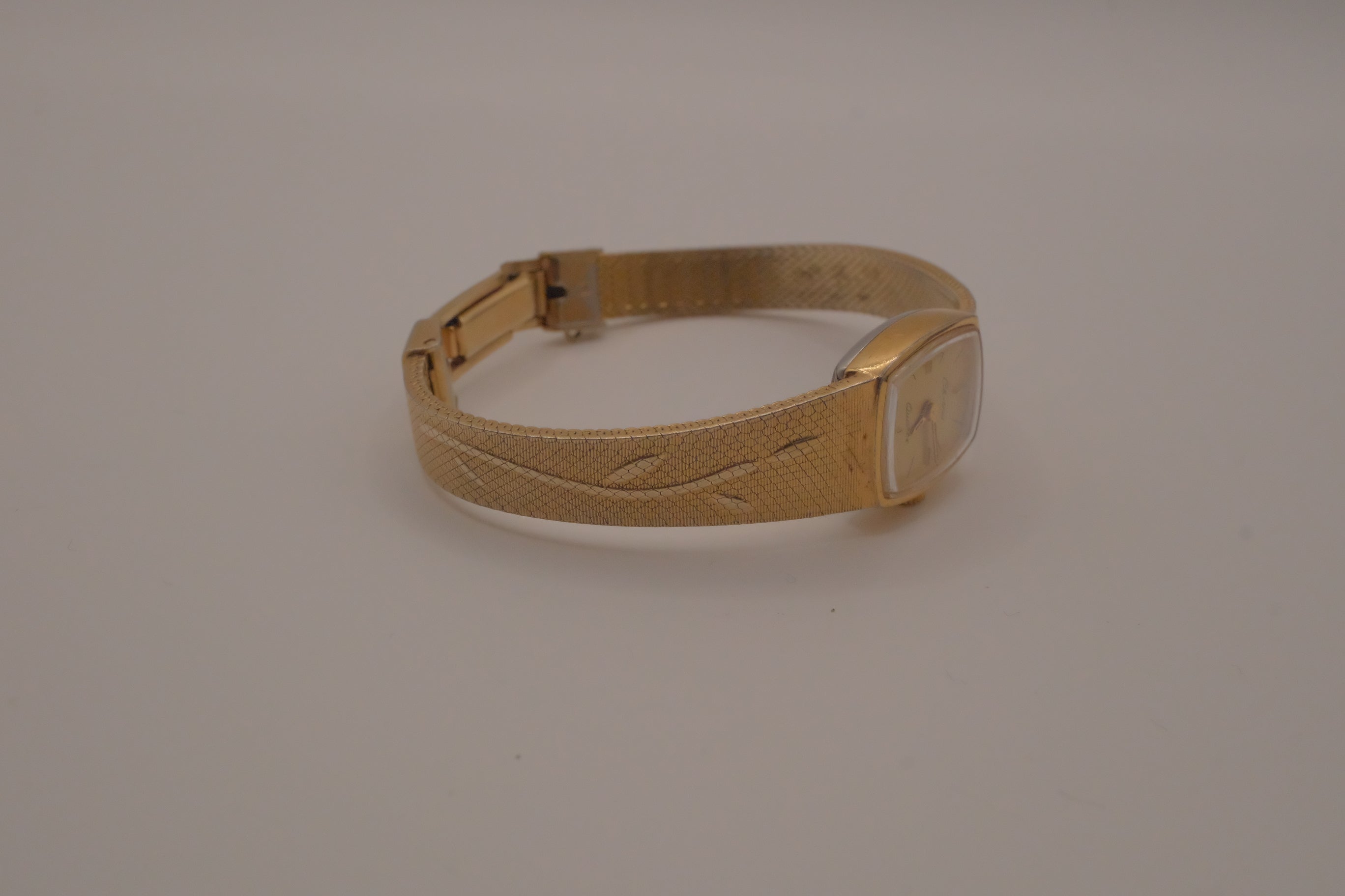 Vintage Chateau Slim cocktail watch