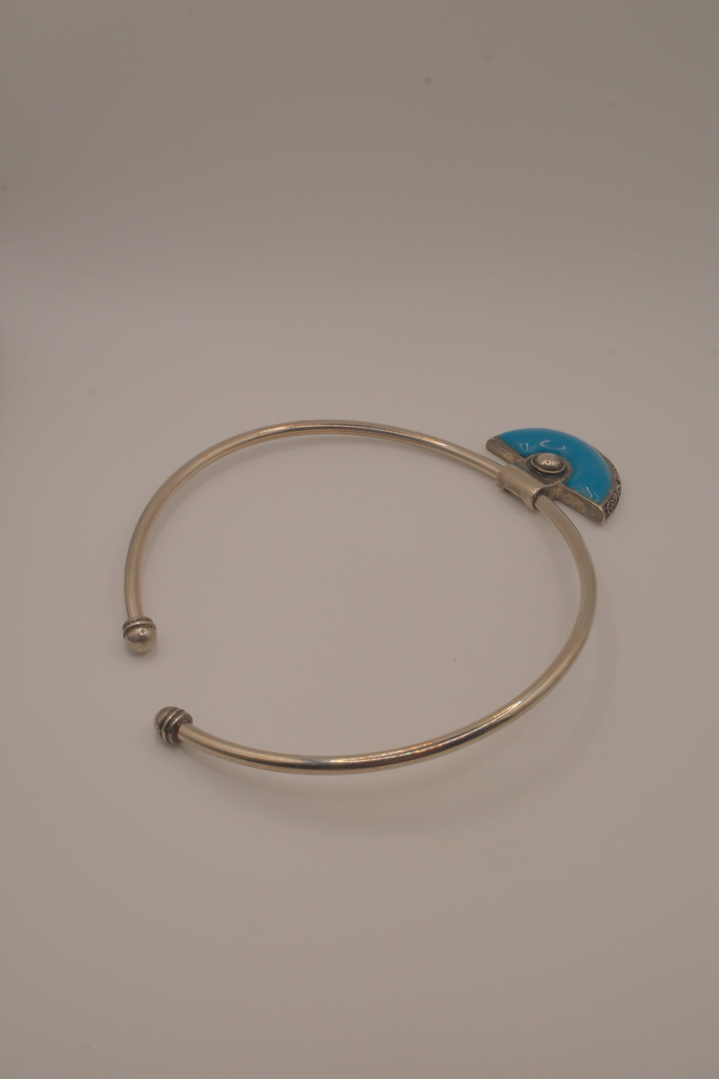 Vintage silver tone torque collar necklace