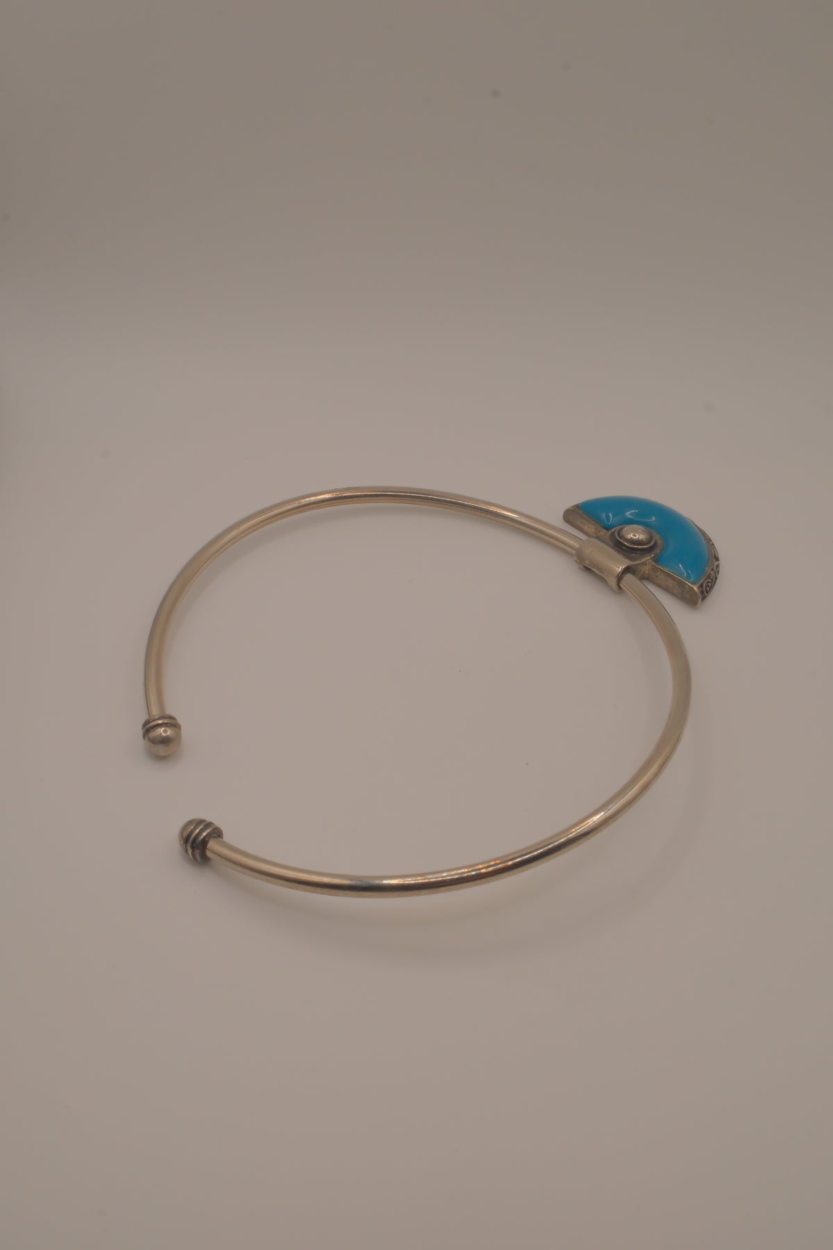 Vintage silver tone torque collar necklace