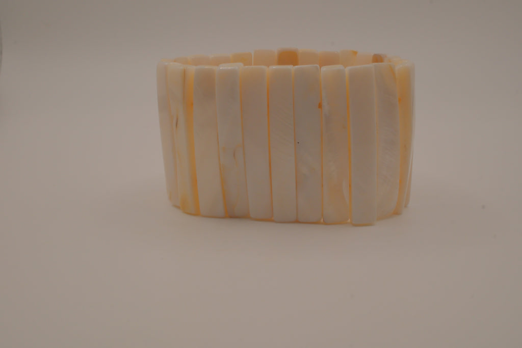 Mother-of-pearl panel stretch bracelet