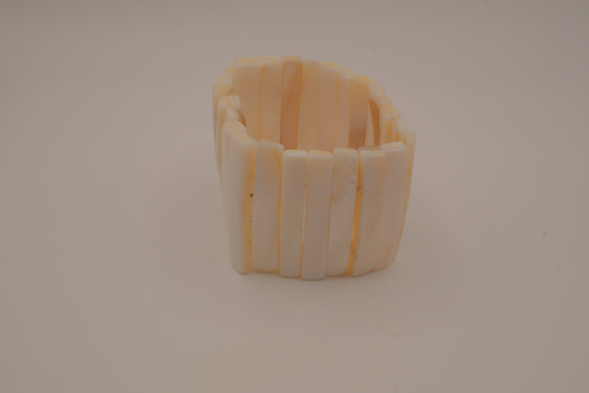 Mother-of-pearl panel stretch bracelet