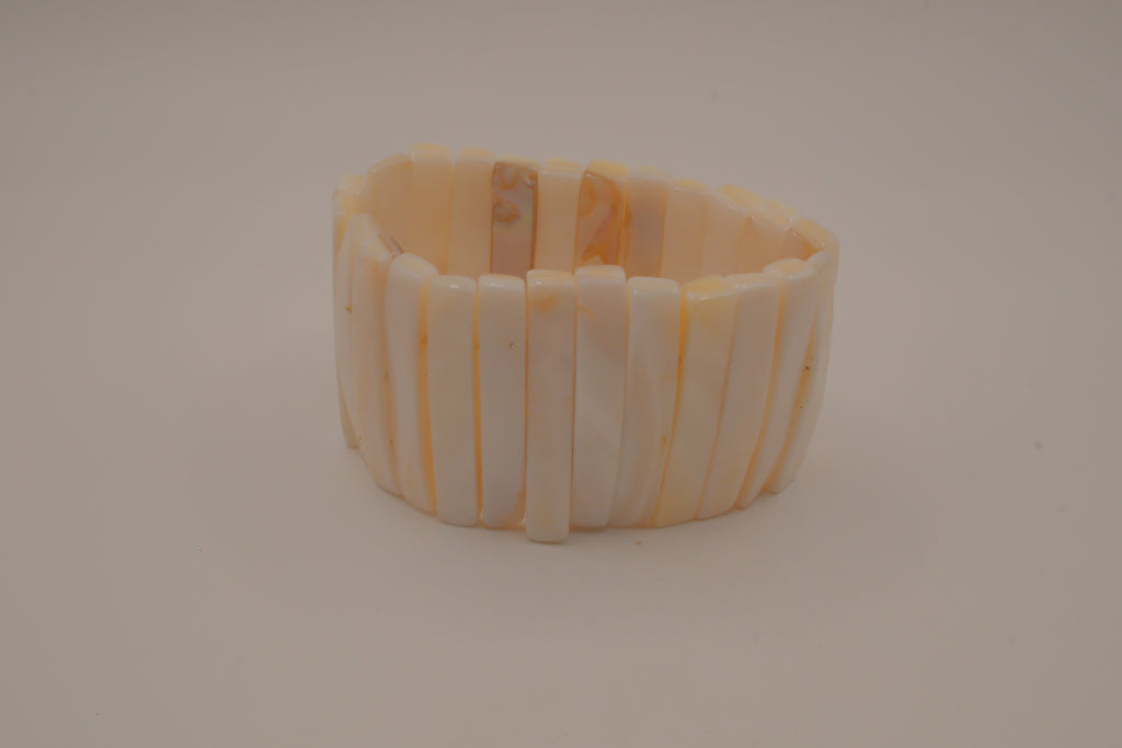 Mother-of-pearl panel stretch bracelet