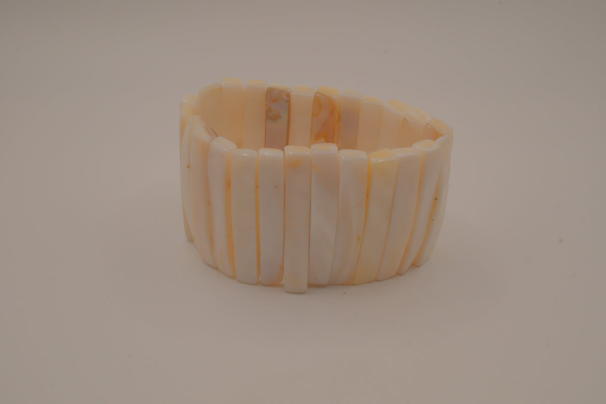 Mother-of-pearl panel stretch bracelet