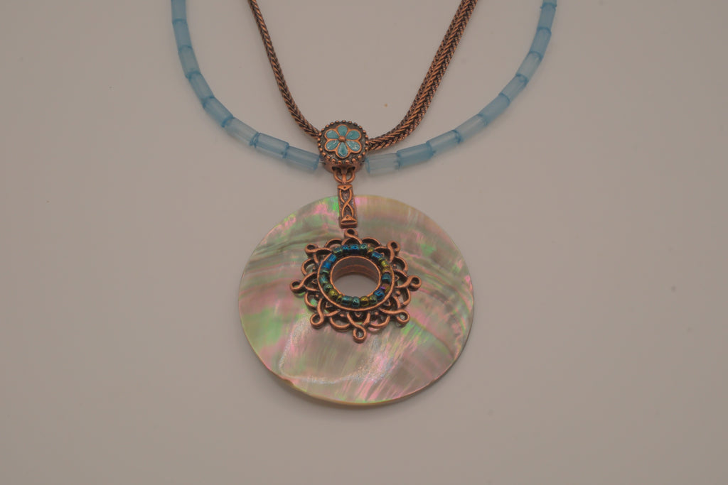 Vintage Avon Mother of Pearl Disk Necklace