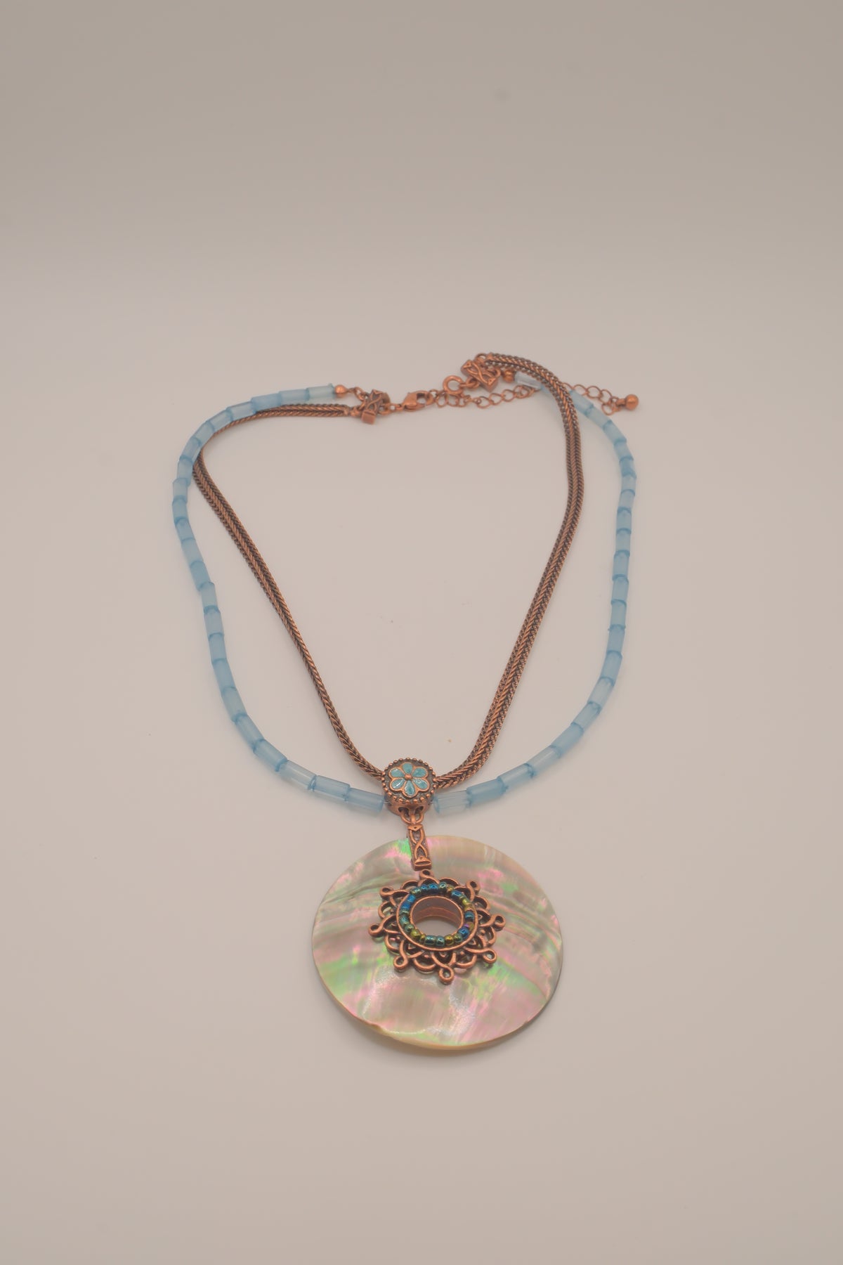 Vintage Avon Mother of Pearl Disk Necklace