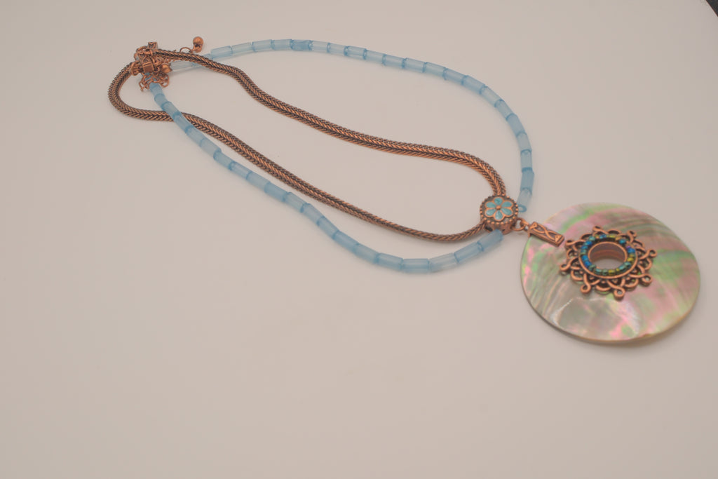 Vintage Avon Mother of Pearl Disk Necklace