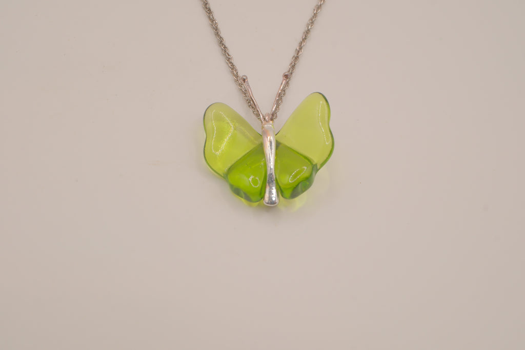 Vintage Avon Green flights of fancy butterfly necklace