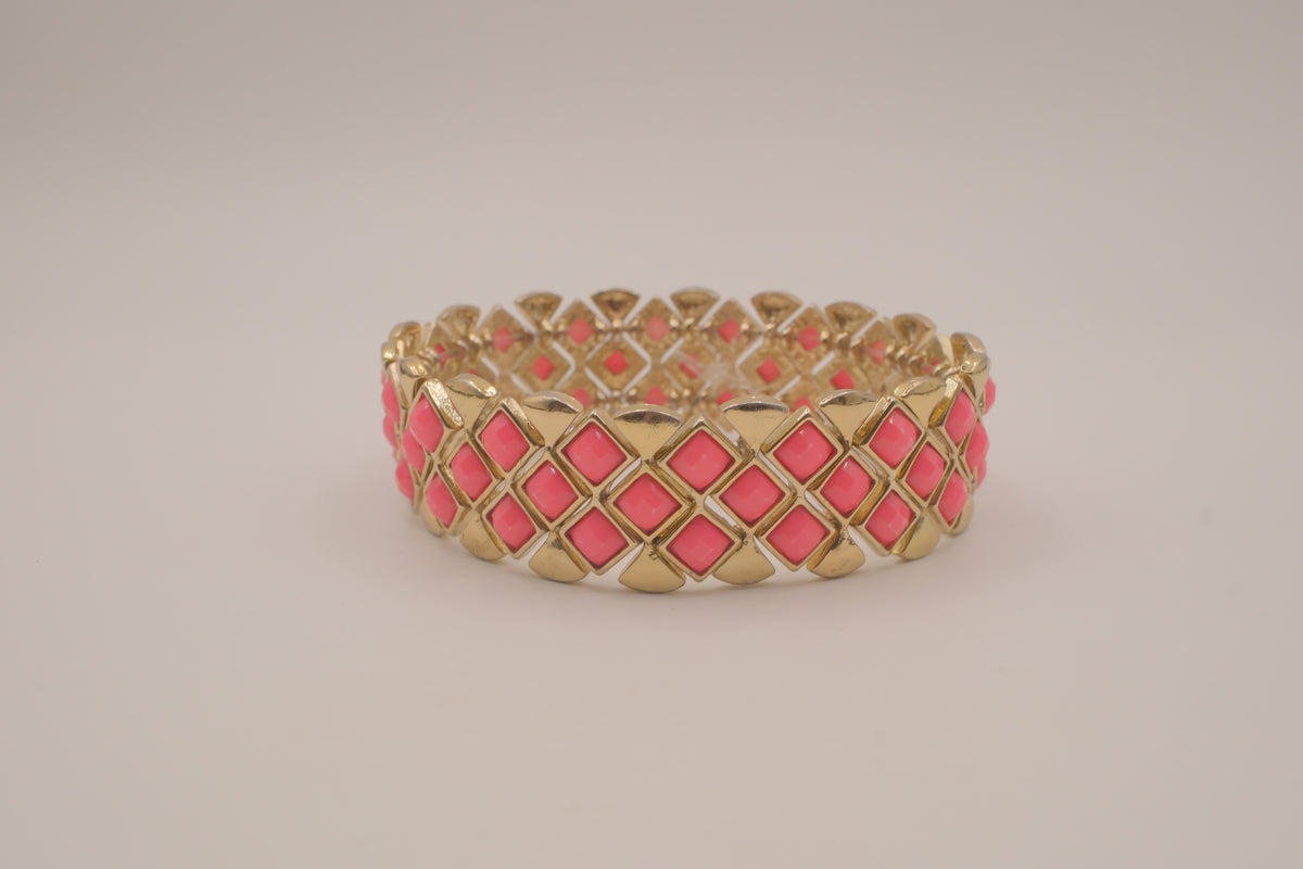 Vintage trellis pattern stretch bracelet