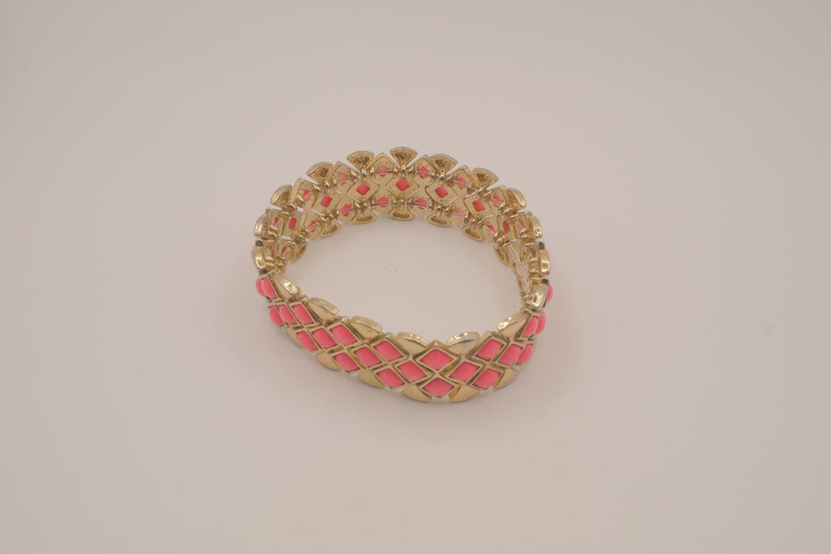 Vintage trellis pattern stretch bracelet