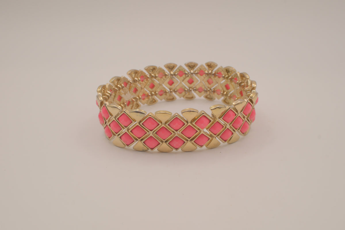 Vintage trellis pattern stretch bracelet