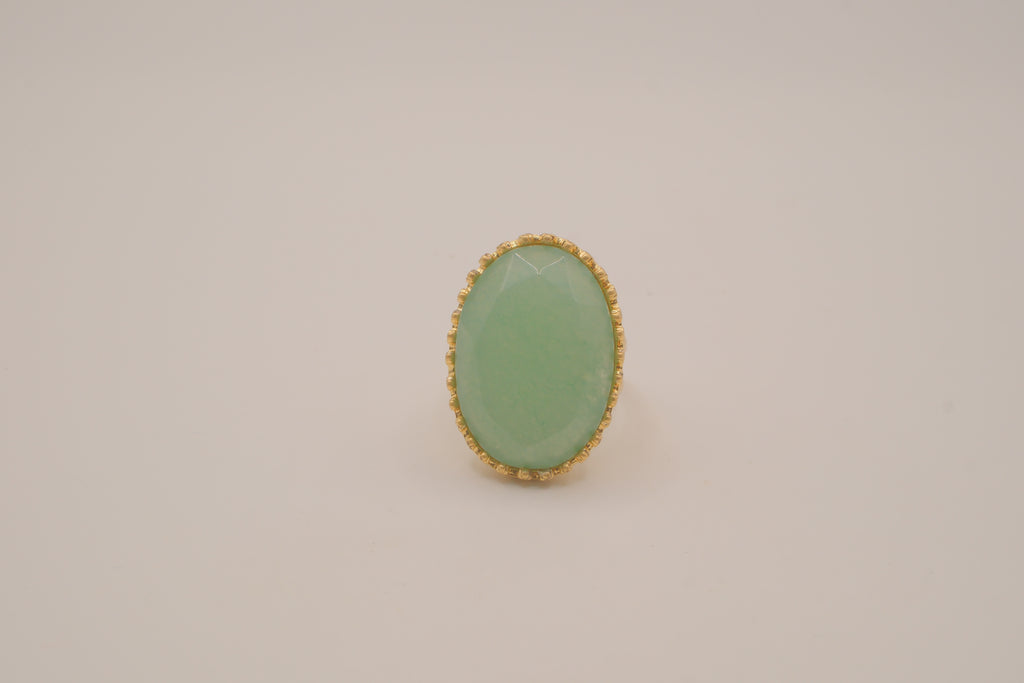 Vintage gold tone Jade cocktail ring