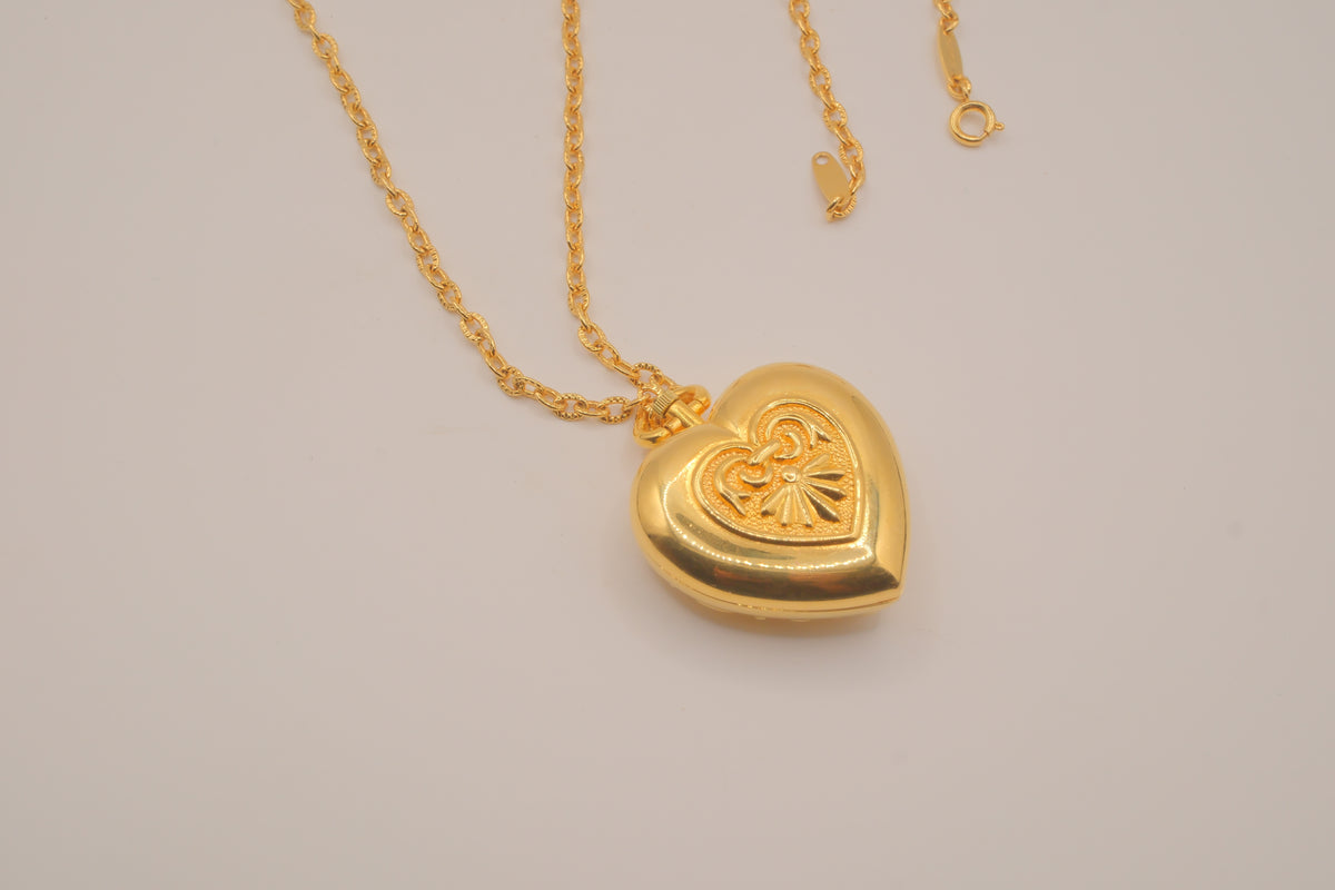 Vintage Avon Heart Watch Pendant Necklace