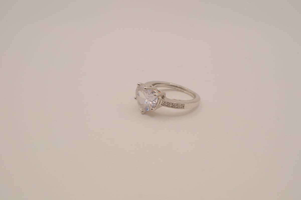 Heart-shaped solitaire engagement ring