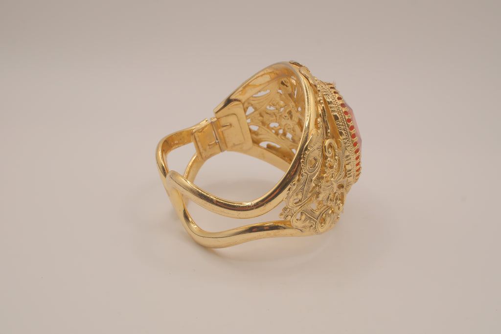 Vintage Faceted Topaz Glass Ornate Gold tone Clamper Bracelet