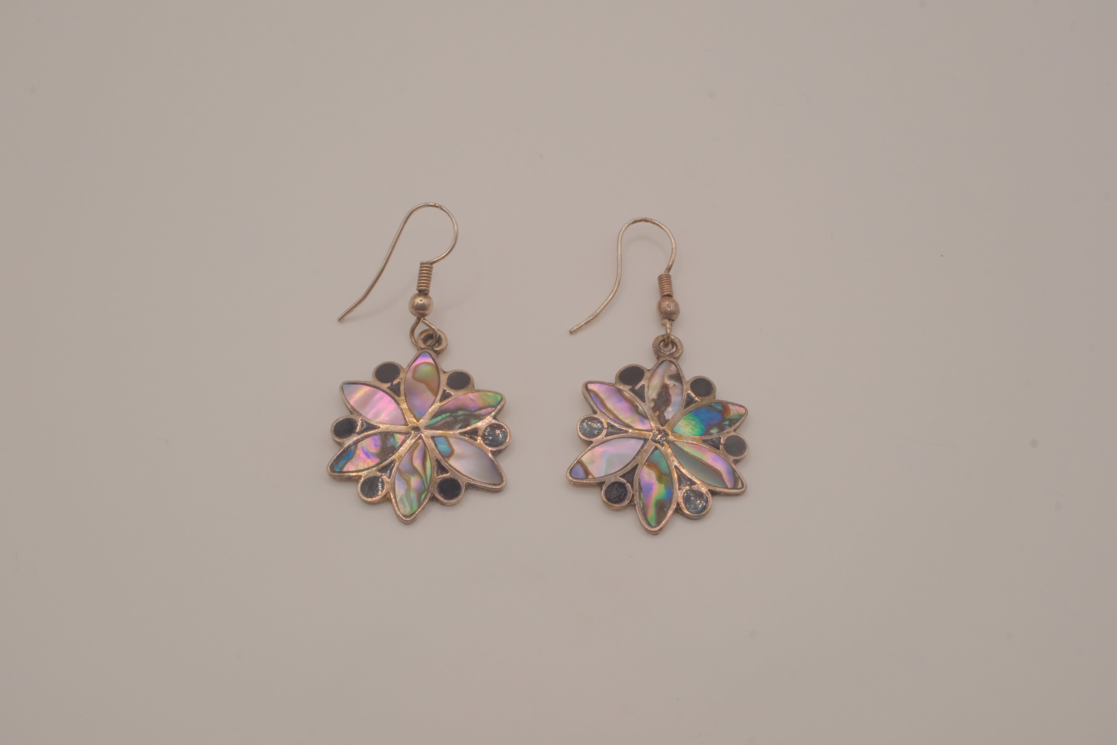 Vintage alpaca silver flower dangle earrings inlaid with abalone shell