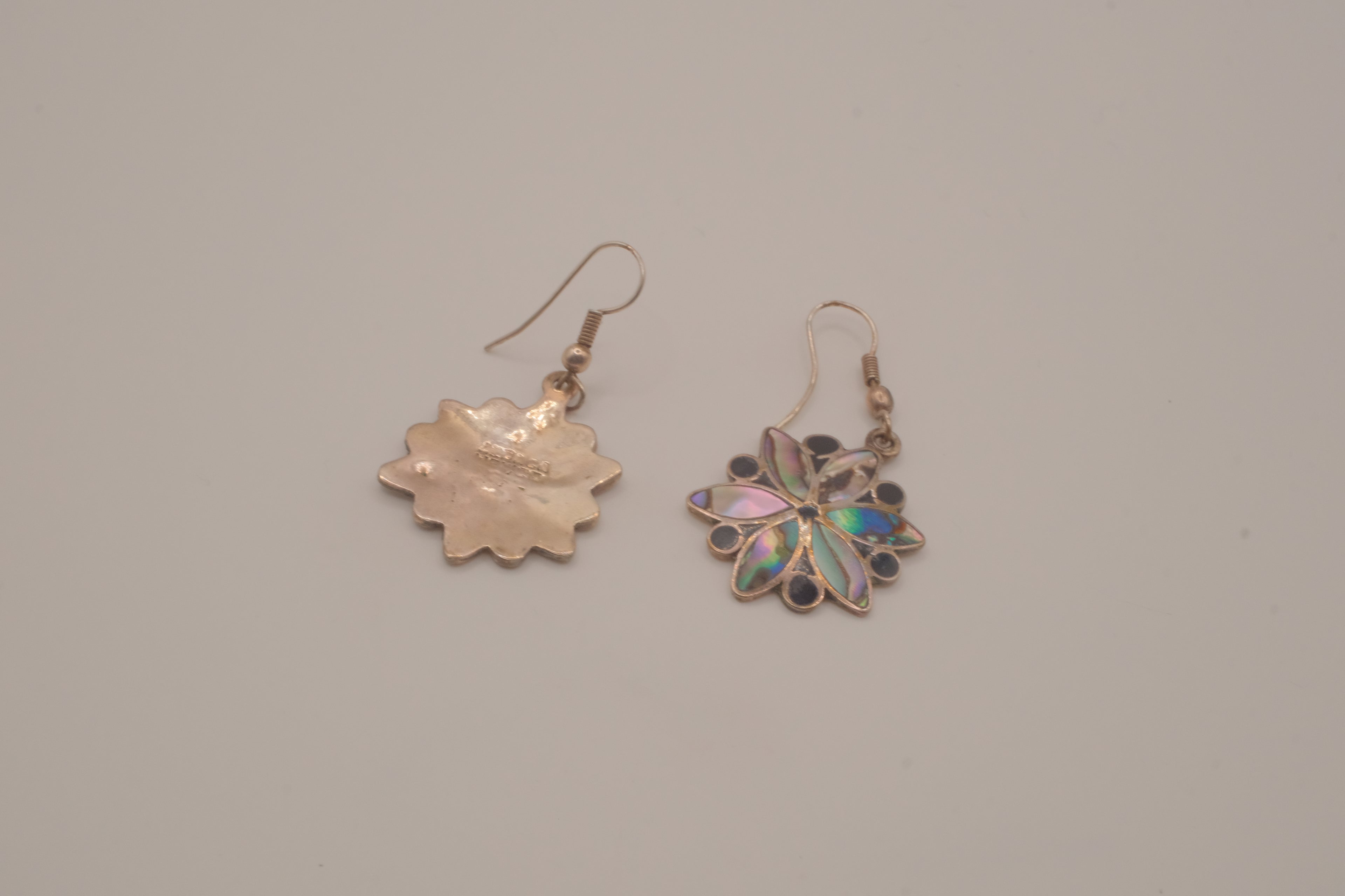 Vintage alpaca silver flower dangle earrings inlaid with abalone shell