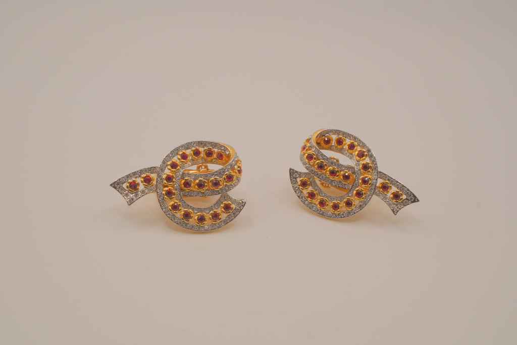 Vintage mixed tone ribbon-scroll style clip earrings