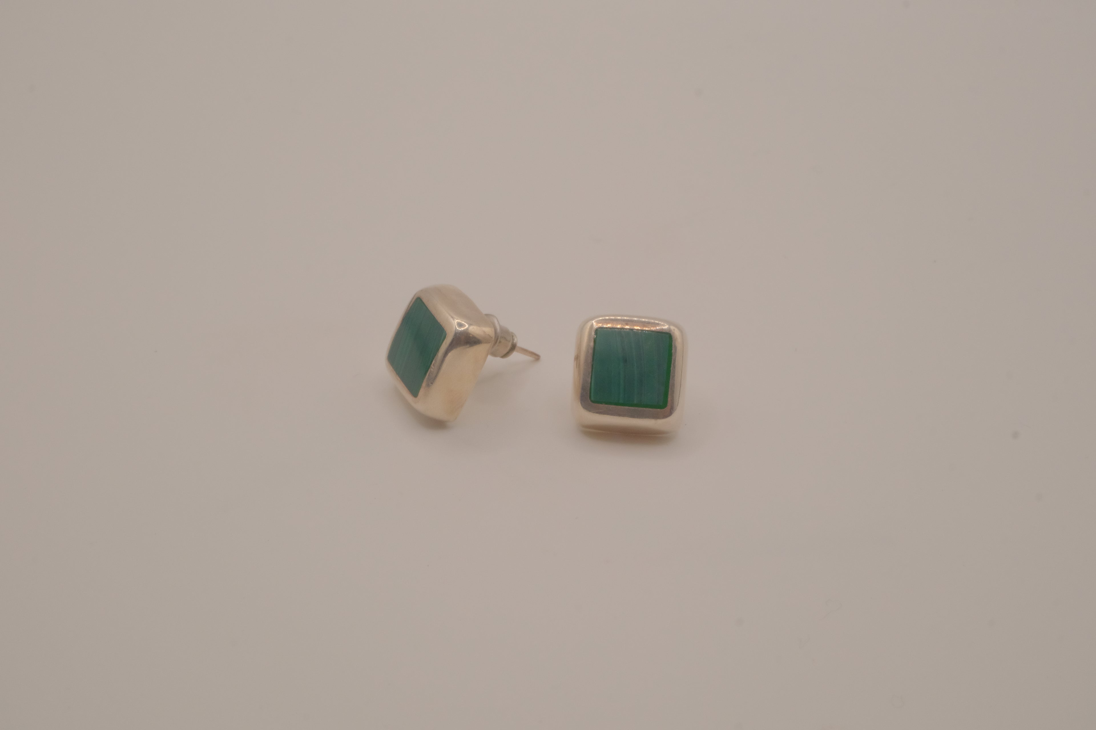 Sterling silver green malachite stud earring&nbsp;