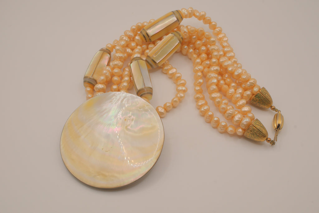 Vintage Mother of Pearl shell disk necklace