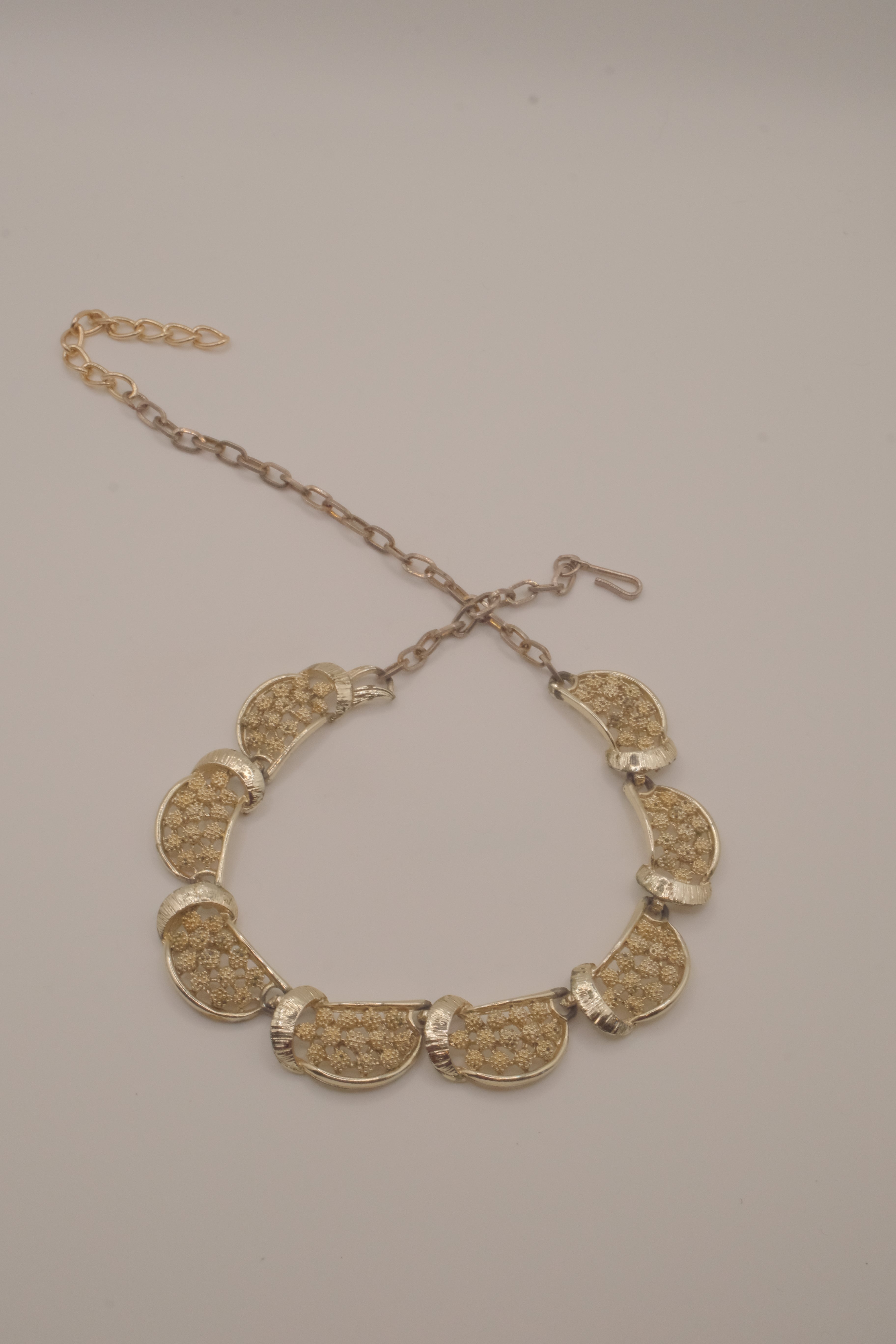 Vintage 1950s Coro gold-tone abstract panel link choker necklace