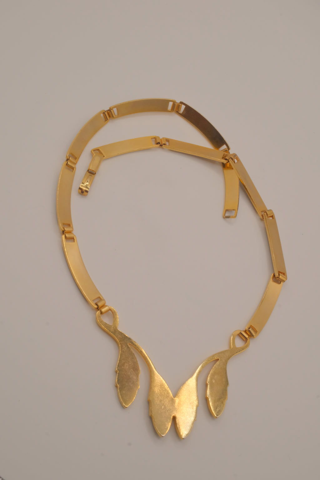 Vintage mid-century choker necklace