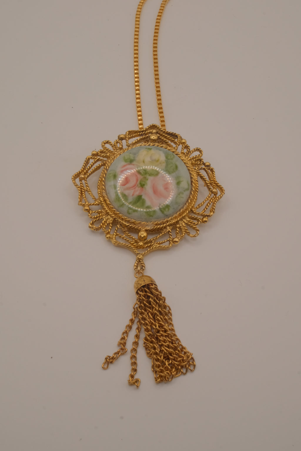 Vintage Victorian-style floral pendant necklace
