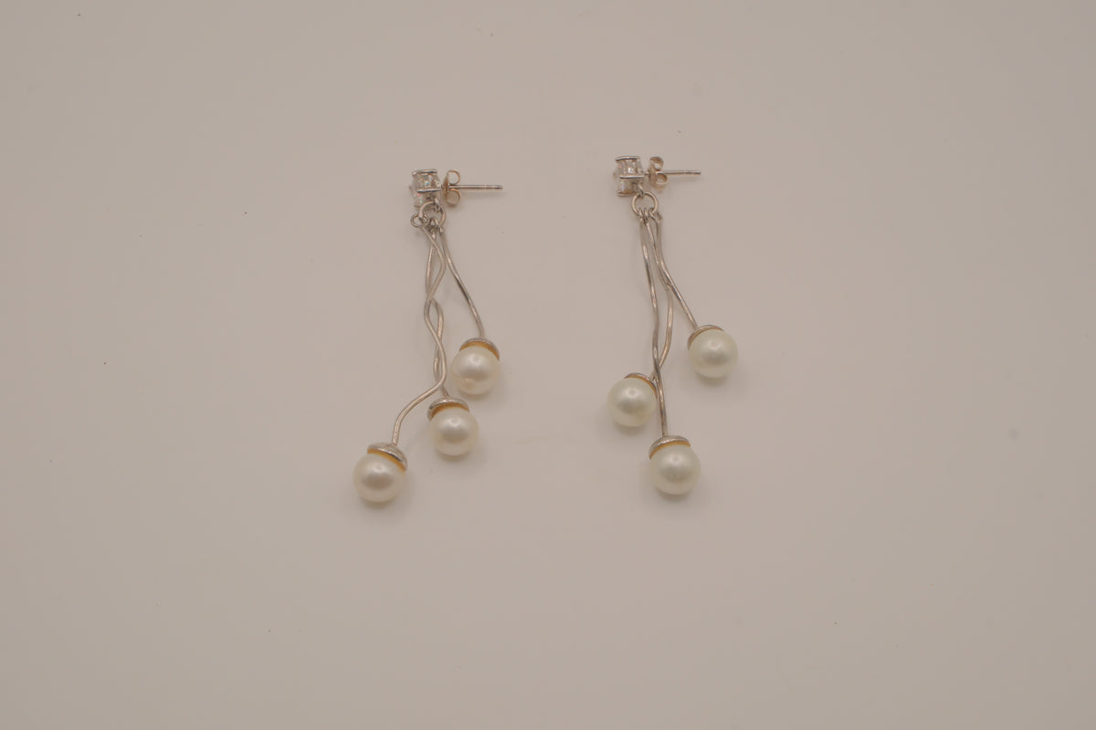 Sterling silver pearl dangle earrings
