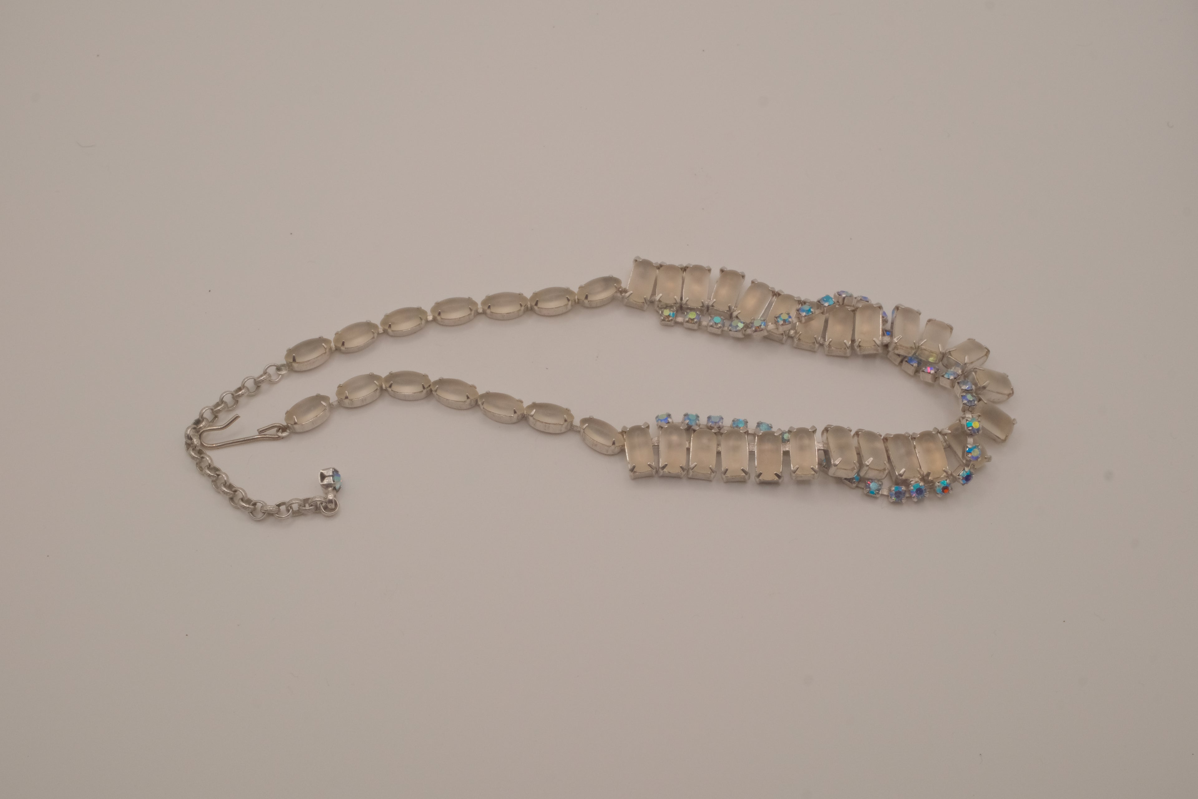 Vintage rhinestone collar necklace