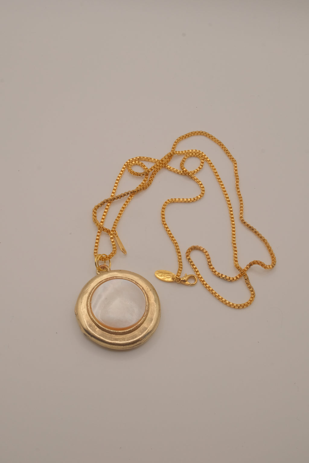 Coro mother-of-pearl locket pendant&nbsp;