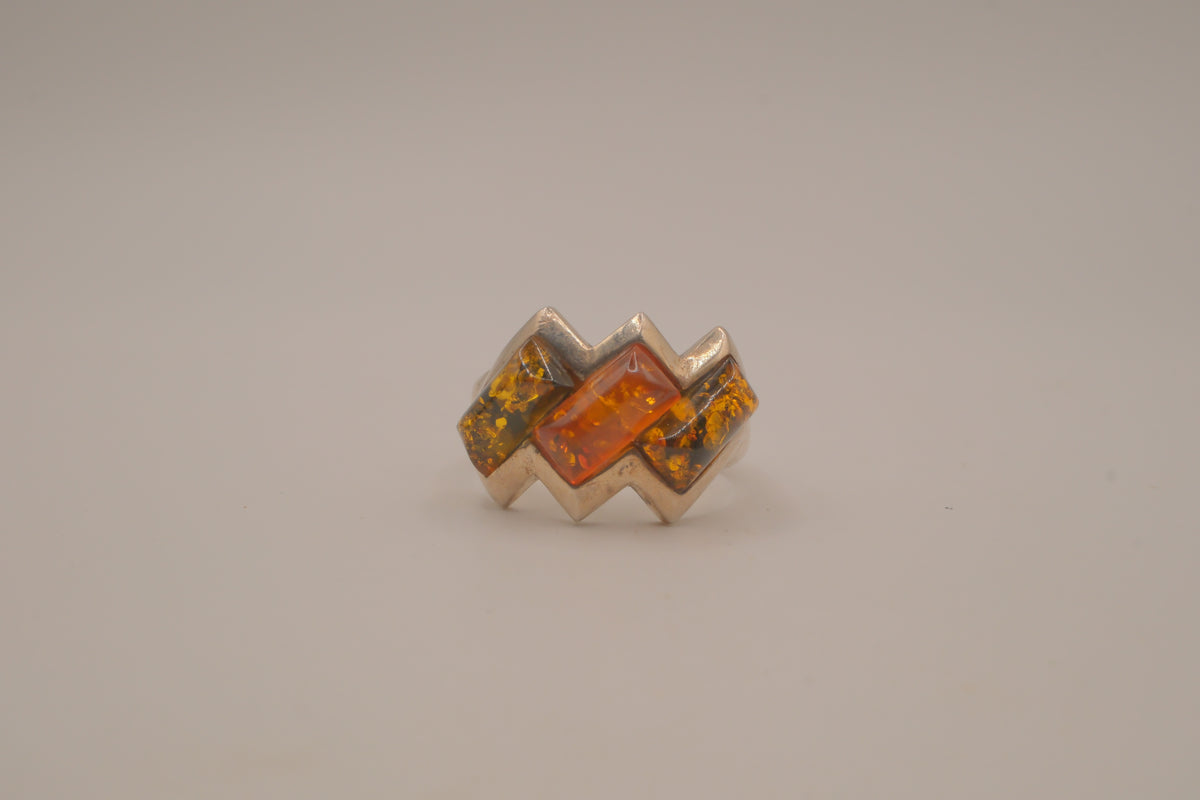 Vintage modernist Baltic amber and sterling silver ring
