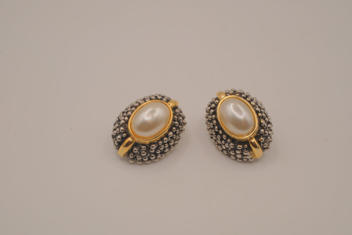 Vintage faux pearl oval clip-on earrings