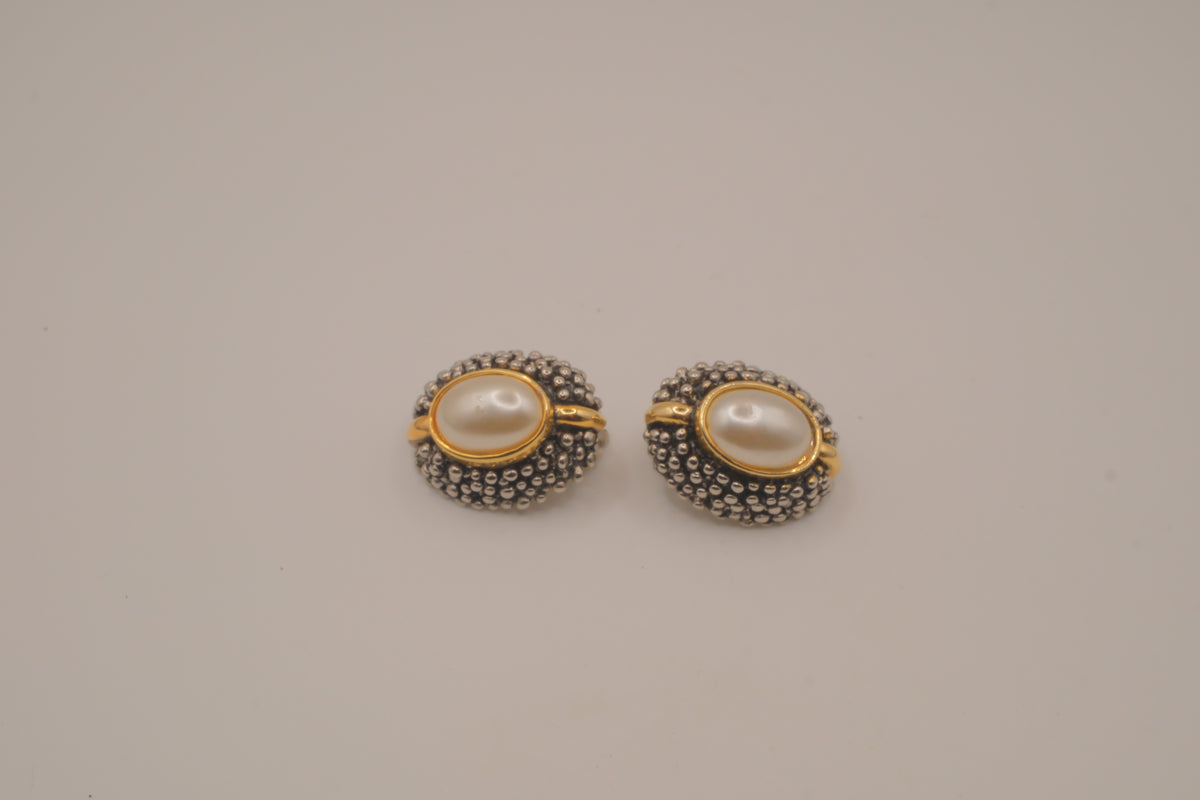 Vintage faux pearl oval clip-on earrings