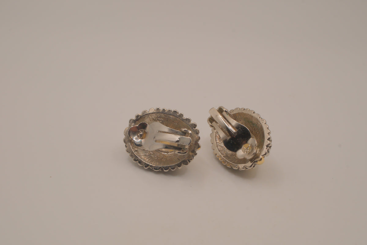 Vintage faux pearl oval clip-on earrings