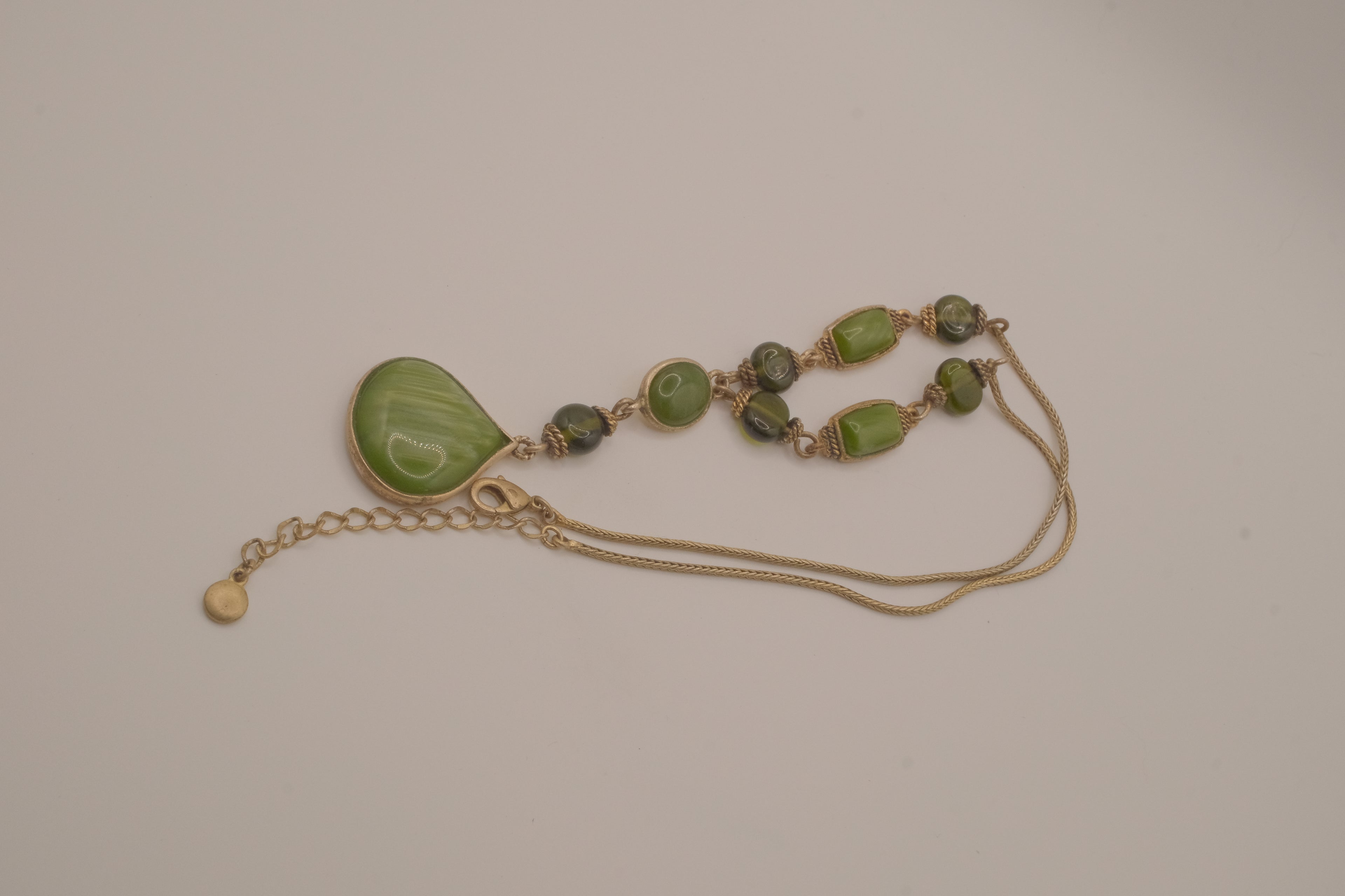 Vintage Green cabochons drop pendant necklace